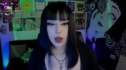 Snapshot of yuhwa chatting on 11/14/25, 10:18 rawr Anne Independent model online show from 11/14/25, 10:18