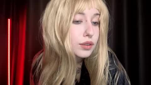 Misa online show from 12/20/25, 04:25