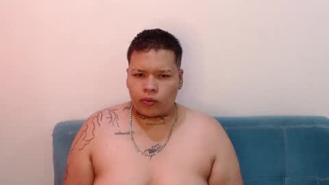 yul and val couple online show from 10/05/25, 10:07