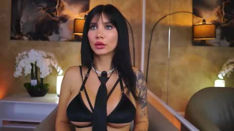 Snapshot of yuliadesirevska chatting on 10/23/25, 06:50 Yulia online show from 10/23/25, 06:50