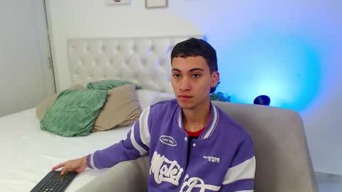 yulian_vasquez online show from 02/14/26, 12:35