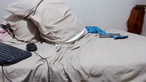 yuliana_25 online show from 07/18/26, 12:04