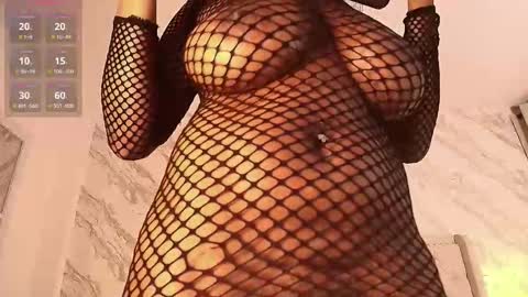 yuliana__cambell online show from 12/16/25, 04:17