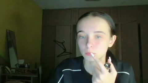 Yuliia online show from 10/14/25, 06:52