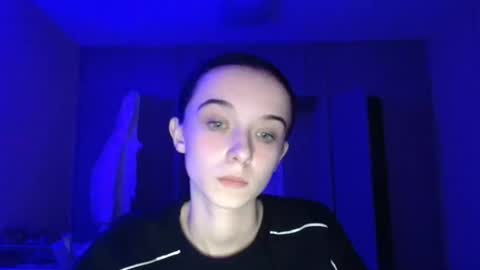 Yuliia online show from 11/07/25, 06:24