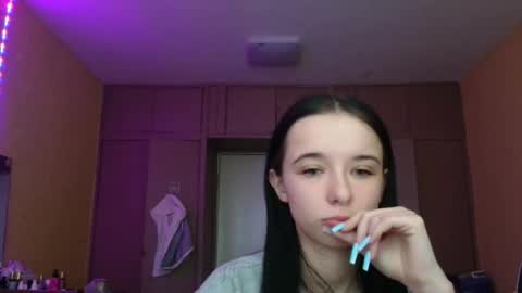 Yuliia online show from 04/08/26, 06:46