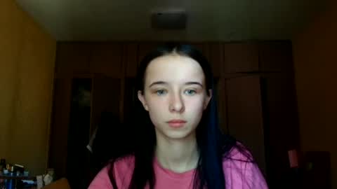 Yuliia online show from 06/05/26, 07:36
