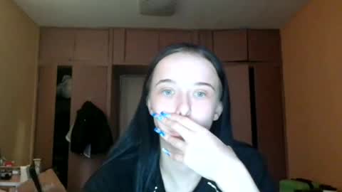 Yuliia online show from 06/07/26, 04:55