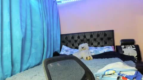 emmy online show from 01/08/25, 03:50