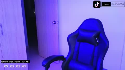 Snapshot of yulienne chatting on 09/17/25, 02:57 Yulienne online show from 09/17/25, 02:57