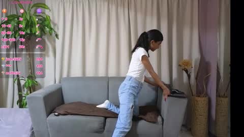 yuliethpetite online show from 03/02/26, 11:50