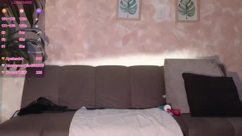 yuliethpetite online show from 03/20/26, 11:26