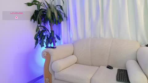 Snapshot of yuliethpetite chatting on 07/13/26, 11:24 yuliethpetite online show from 07/13/26, 11:24