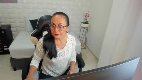 Y U L I T Z A online show from 01/13/26, 01:16