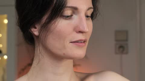 yulla dao online show from 01/14/25, 08:04