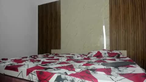 Snapshot of yuly_alex chatting on 02/26/25, 11:20 yuly_alex online show from 02/26/25, 11:20