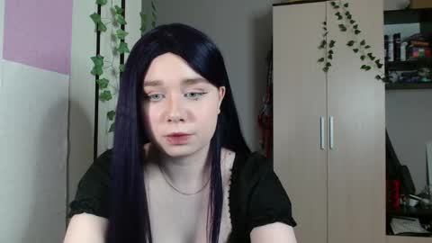 Eva online show from 12/15/25, 05:06