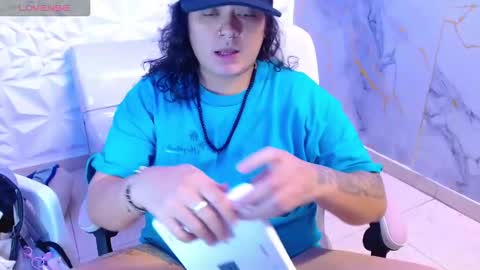 Snowflake online show from 04/06/26, 04:10