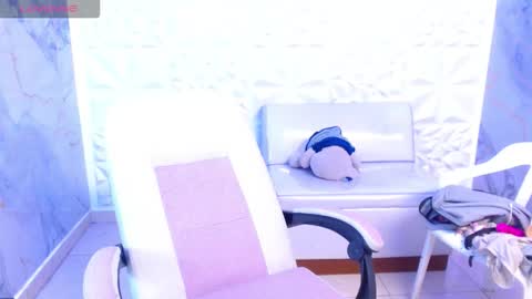 Snowflake online show from 04/11/26, 07:45