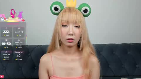 Snapshot of yume_ko chatting on 09/13/25, 02:17 yume_ko online show from 09/13/25, 02:17