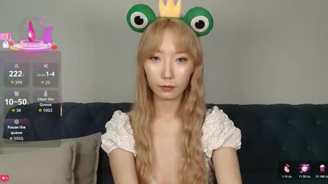 Snapshot of yume_ko chatting on 10/25/25, 09:53 yume_ko online show from 10/25/25, 09:53