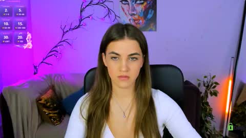 yume_sakura_ online show from 10/16/25, 12:28