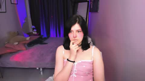 Yumi online show from 04/08/26, 01:44