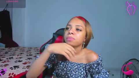 yumi_hanna online show from 04/13/26, 01:00