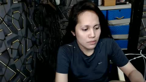 yumi online show from 03/19/26, 11:36