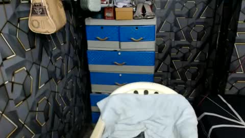 yumi online show from 06/05/26, 12:28