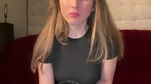yumiandwolf online show from 05/30/26, 07:49