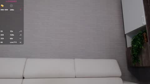 Snapshot of yummy_blonde chatting on 11/25/25, 08:03 you babe online show from 11/25/25, 08:03