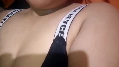 yummy_fiona online show from 05/01/26, 04:39