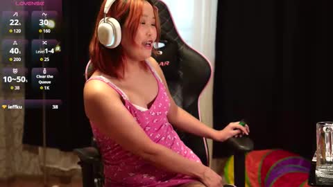 Chimi online show from 11/22/25, 03:49