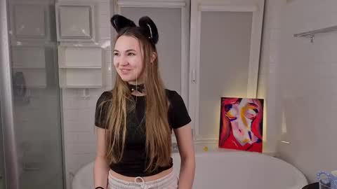 Emily online show from 02/05/26, 05:17