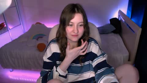 YummyPolly online show from 01/11/25, 02:30