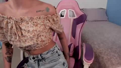 Yuna online show from 12/10/24, 07:22