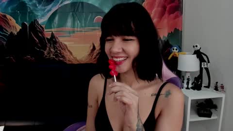 Yuna online show from 09/08/25, 02:16