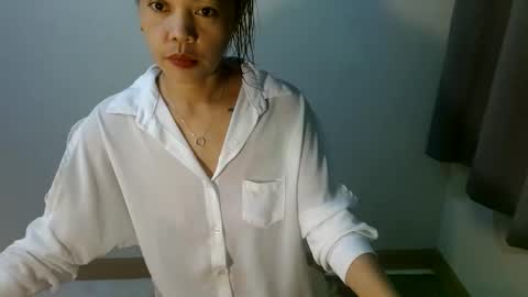 yunahuntrixx online show from 06/08/26, 10:15