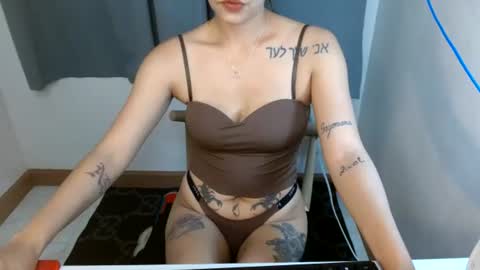 yunahuntrixx online show from 06/27/26, 10:09