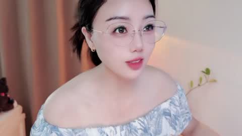 Snapshot of yuner0715 chatting on 07/15/26, 02:50 YunEr online show from 07/15/26, 02:50