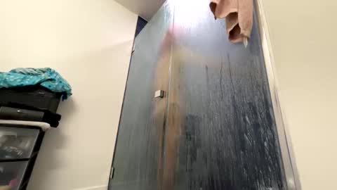 BbyTSSLut online show from 11/18/25, 06:18