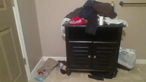 Snapshot of yungstallion10 chatting on 01/25/25, 02:58 Fire 0range kush online show from 01/25/25, 02:58