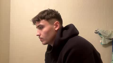 Snapshot of yungstudbev chatting on 12/16/24, 01:53 yungstudbev online show from 12/16/24, 01:53