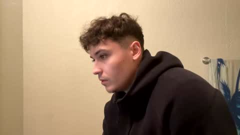 Snapshot of yungstudbev chatting on 12/18/24, 10:13 yungstudbev online show from 12/18/24, 10:13