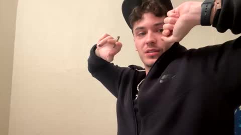 Snapshot of yungstudbev chatting on 12/21/24, 05:14 yungstudbev online show from 12/21/24, 05:14