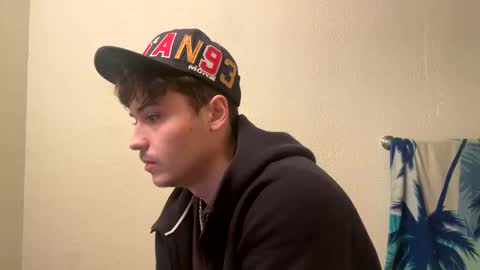 Snapshot of yungstudbev chatting on 01/10/25, 01:32 yungstudbev online show from 01/10/25, 01:32