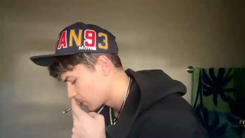 Snapshot of yungstudbev chatting on 01/12/25, 03:14 yungstudbev online show from 01/12/25, 03:14