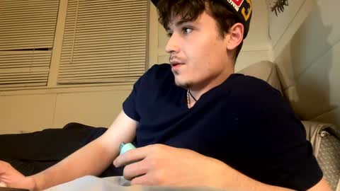 Snapshot of yungstudbev chatting on 02/03/25, 01:41 yungstudbev online show from 02/03/25, 01:41