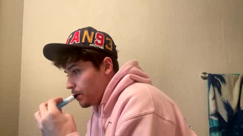 Snapshot of yungstudbev chatting on 02/04/25, 05:21 yungstudbev online show from 02/04/25, 05:21